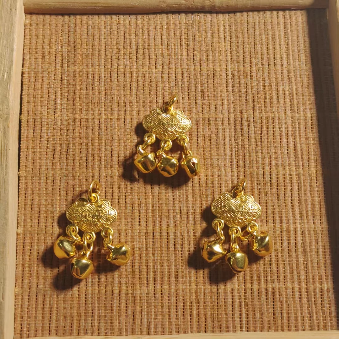 24-KK967时尚臻美三流苏富贵长命锁吊坠