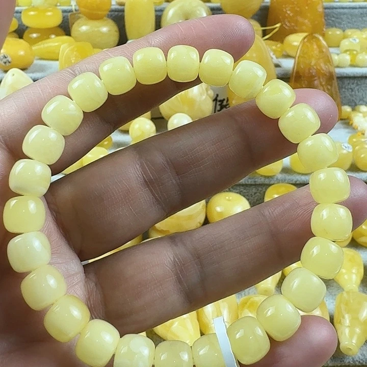 蜜蜡未镶嵌裸石29