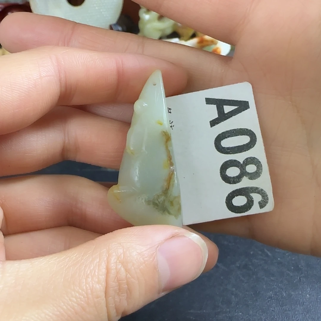 和田玉（青玉）未镶嵌挂件