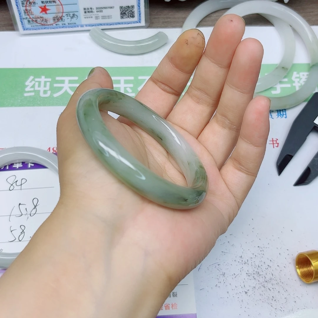 石英质玉手镯未镶嵌85/6061