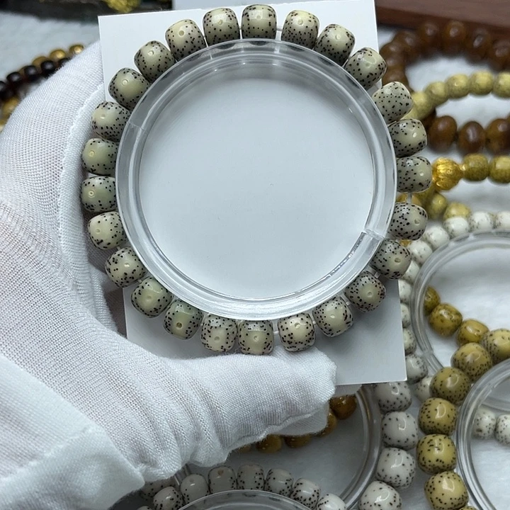 手串星月菩提石玉料绿白