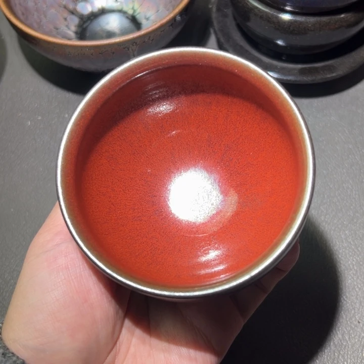 茶盏好想和她谈一下心了