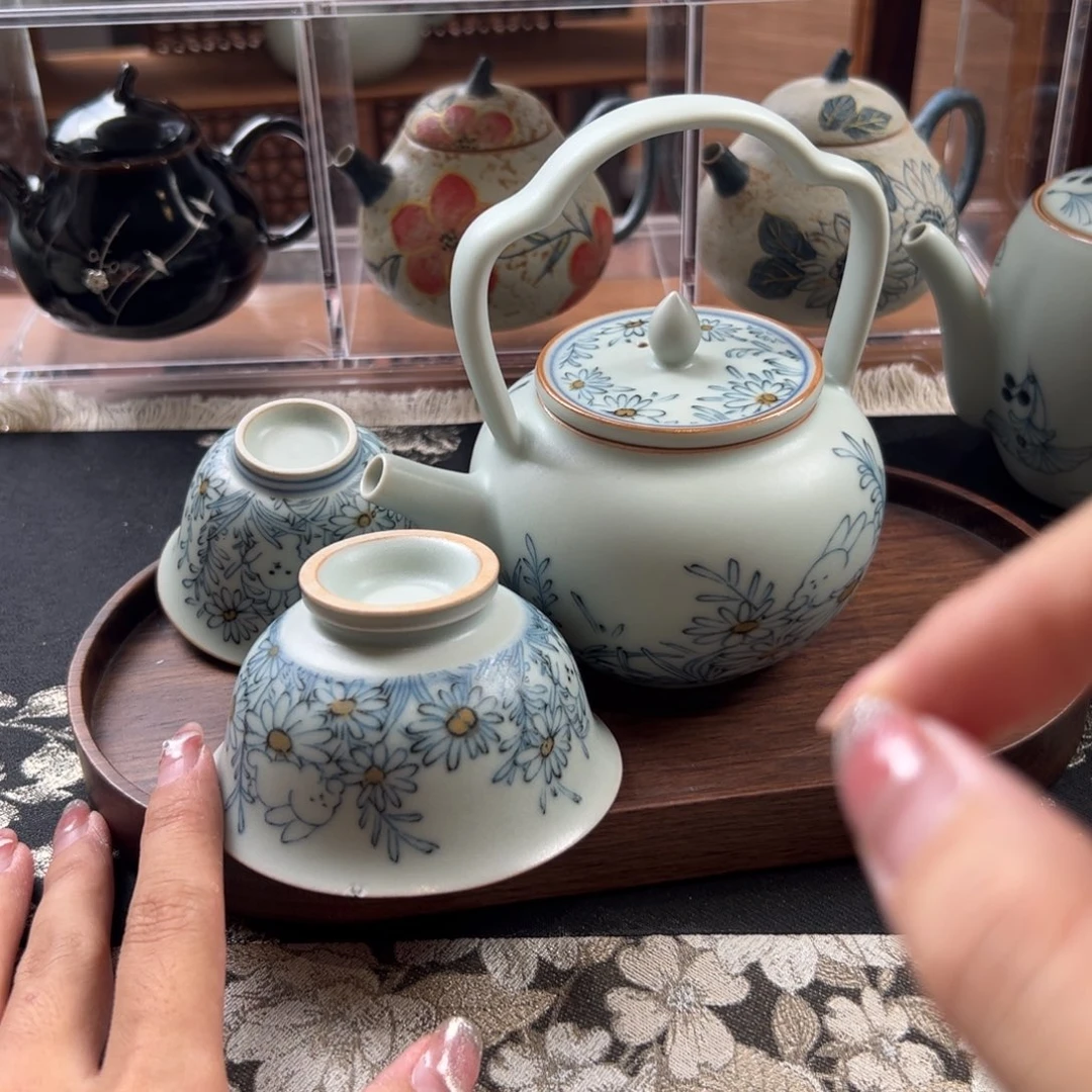 茶具等产品为主要原料生产基地