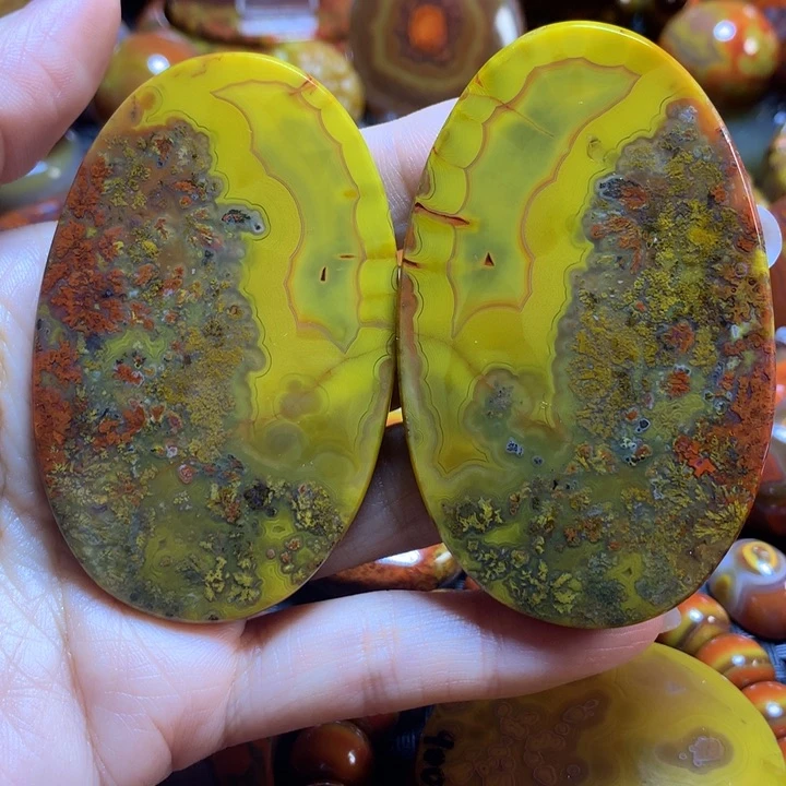 玛瑙/玉髓战国红吊坠未镶嵌