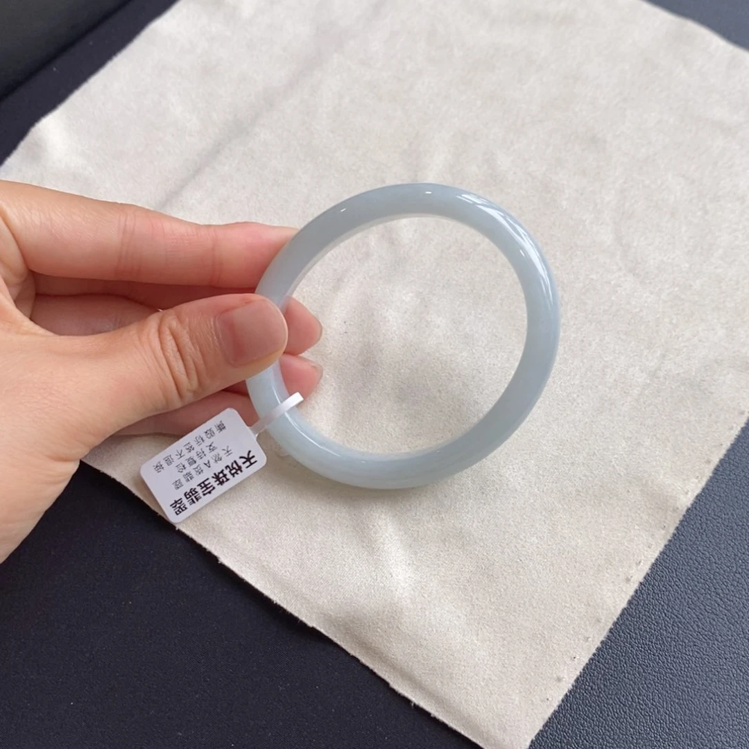 翡翠手镯未镶嵌10号