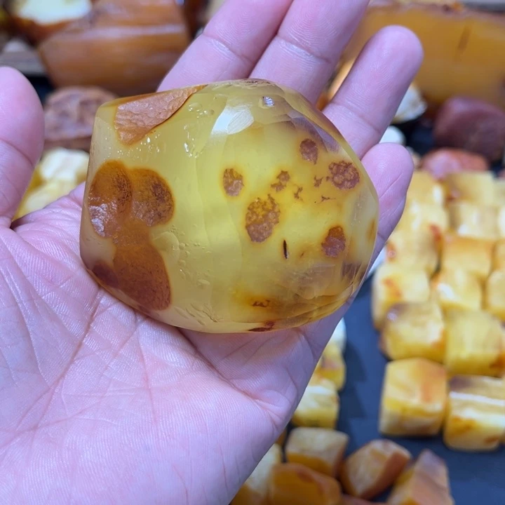 未镶嵌定制蜜蜡乌*啦蜜蜡定制