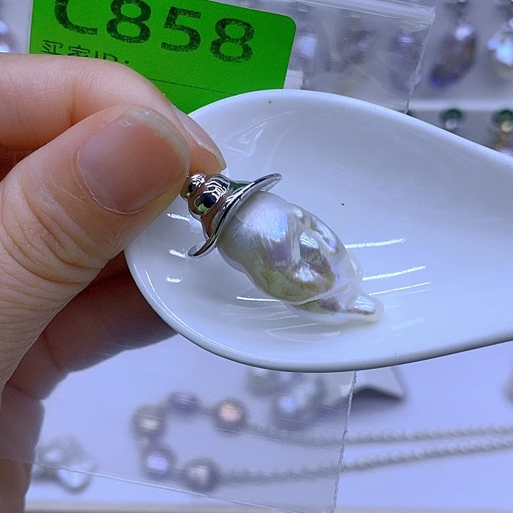 颈饰未镶嵌淡水珍珠
