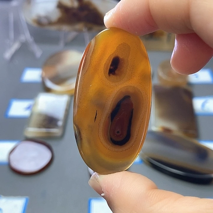 玛瑙/玉髓未镶嵌珠宝半成品