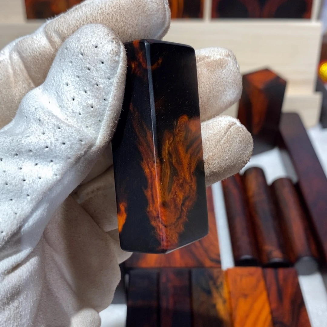 交趾黄檀（大红酸枝）上****木