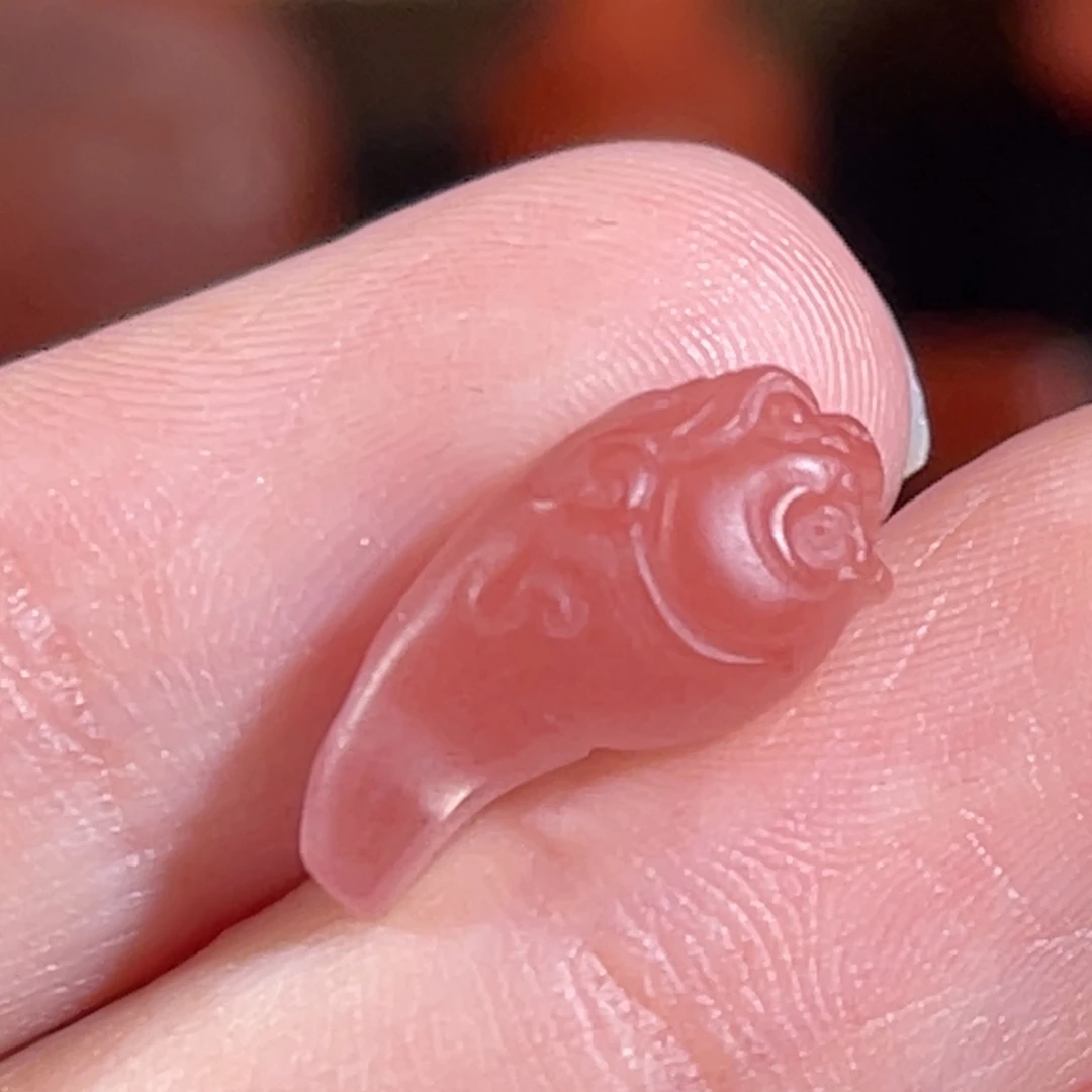 南红玛瑙未镶嵌貔貅卡子6.1x7.1x14.7mm不退换