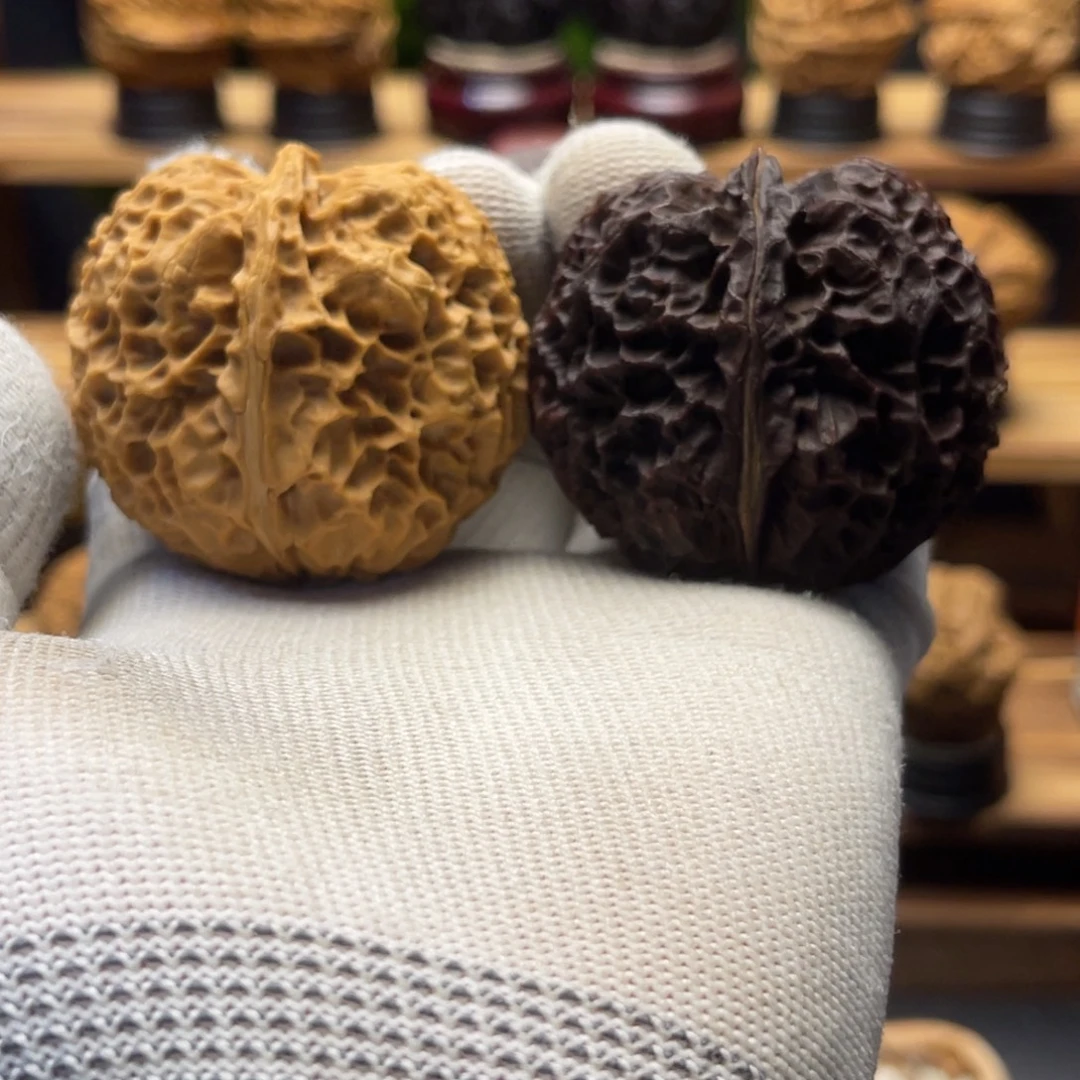 核桃48mm龙鳞王 阴阳对 78克  一物一图