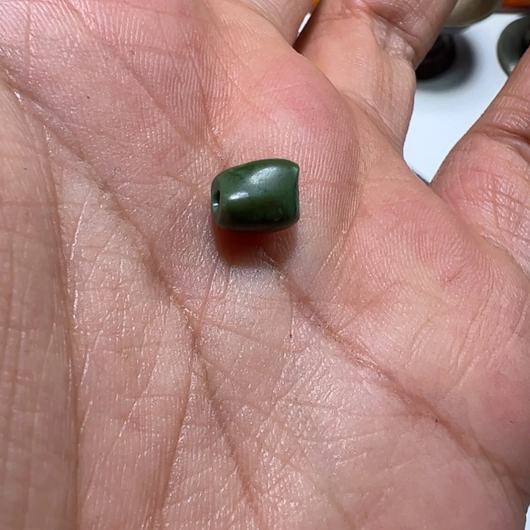 @***分玻璃颈饰墨白藏传出品31