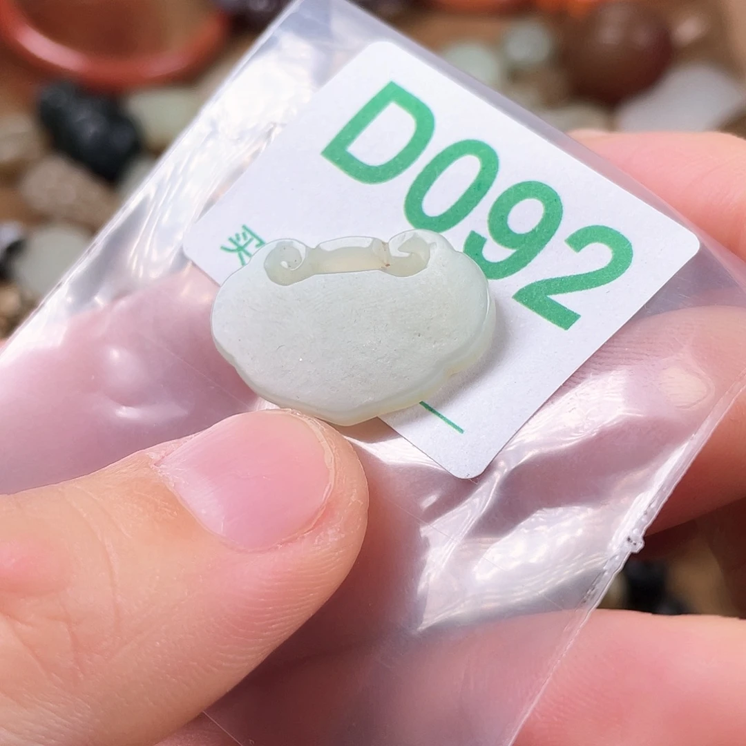 和田玉未镶嵌毛衣链