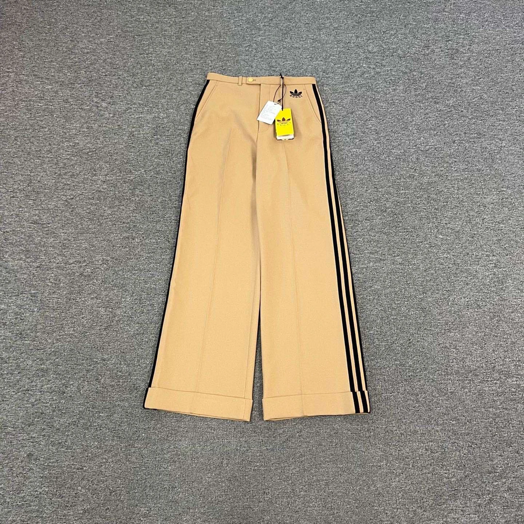 未使用 AMIPARIS/AMI 古驰 卡其色 Adidas 联名款 西装长裤 38码