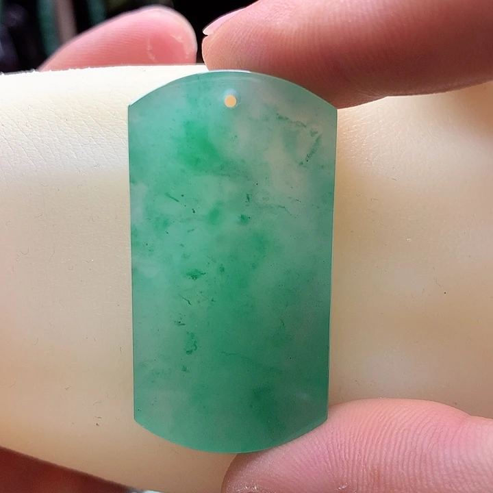 石英质玉颈饰未镶嵌