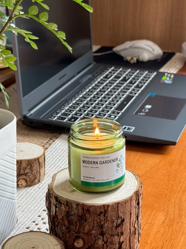 栀子花桂花薰蜡烛卧室内家用持久高级感小众感生日礼物伴手礼盒