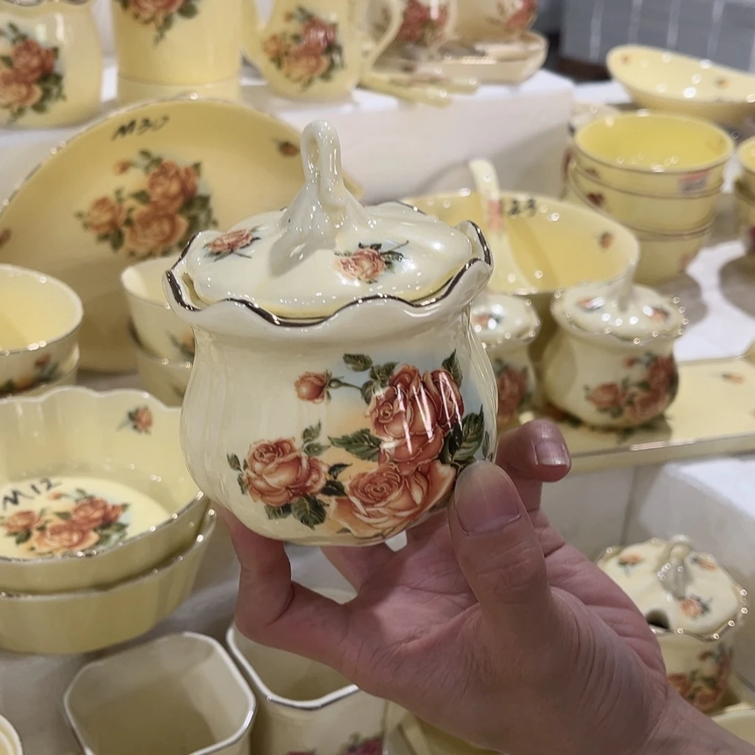 星博陶瓷有限公司