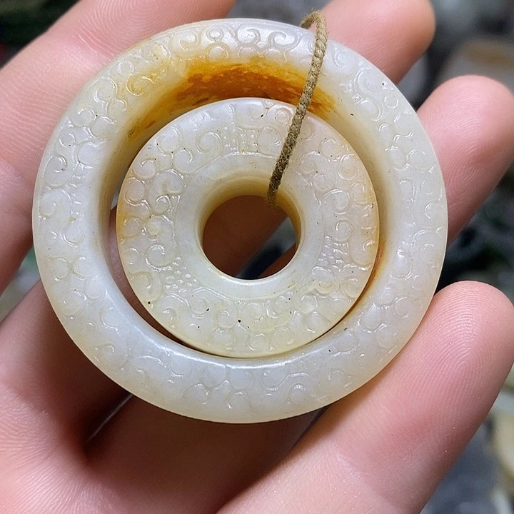 和田玉（糖玉）未镶嵌颈饰