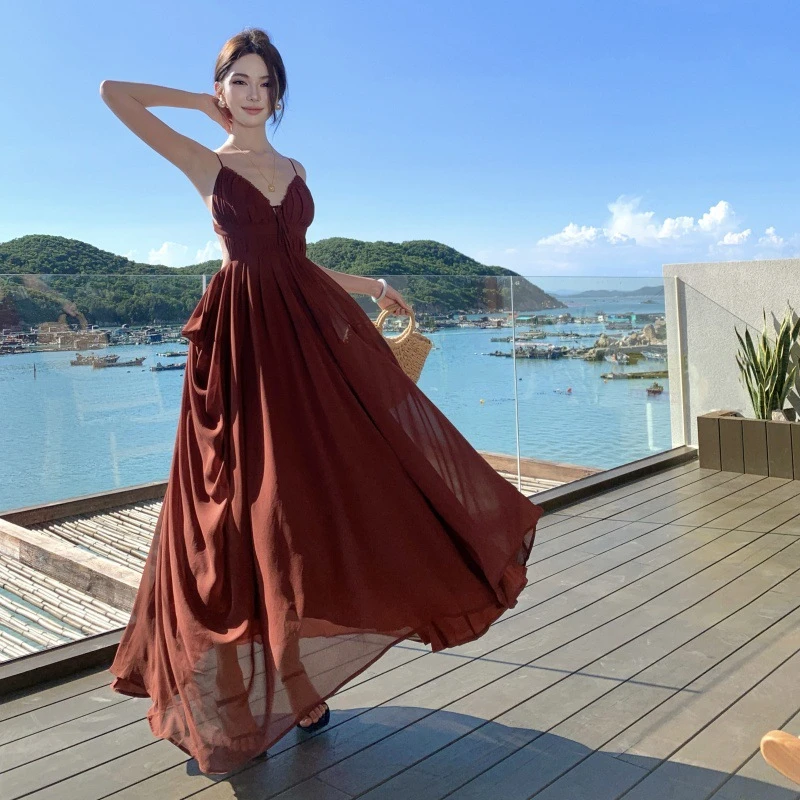 赵露思许妍同款超仙吊带连衣裙酒红色旅游性感衣服挂脖露背长裙子