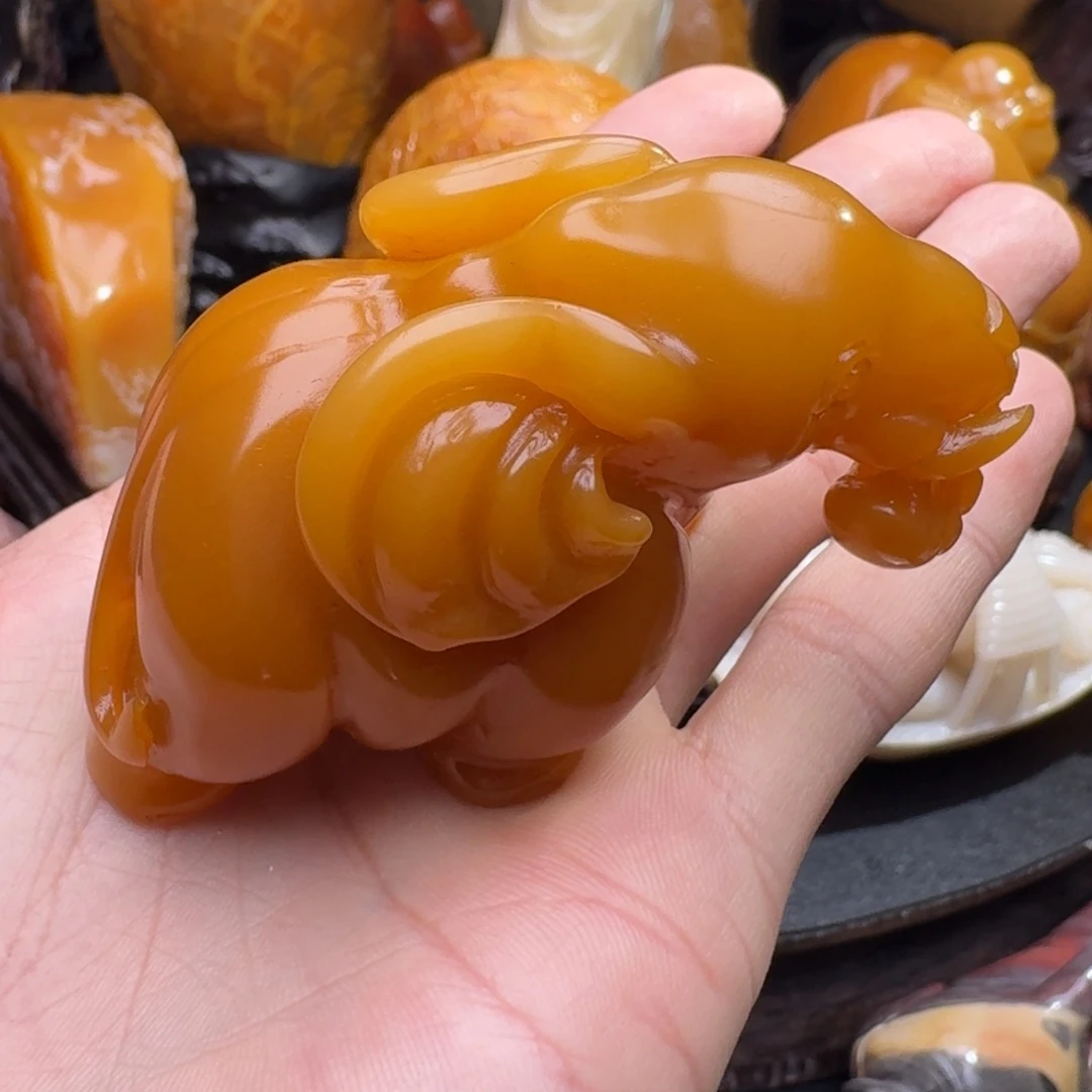 寿山石手工艺作品 巧色巧雕