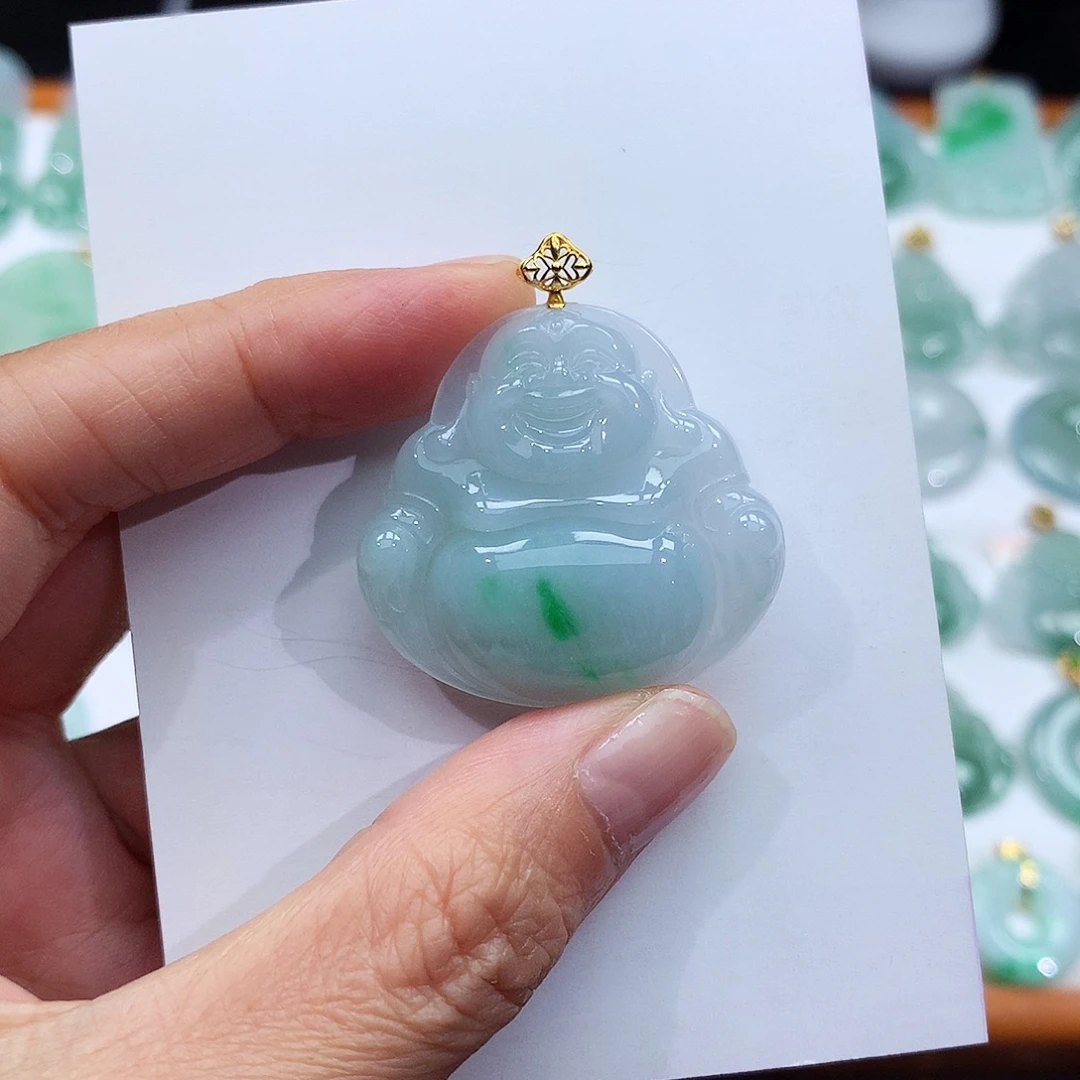 翡翠18K金镶嵌颈饰翡翠吊坠