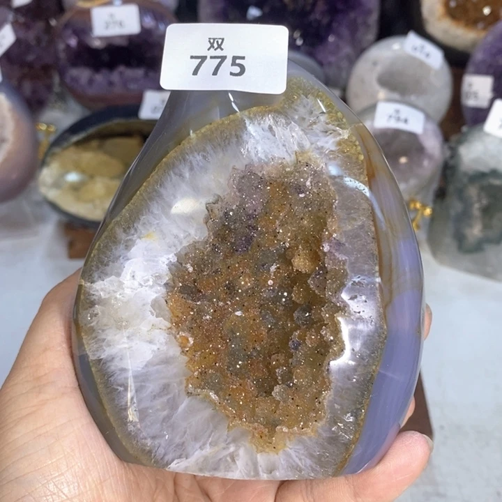 未镶嵌水晶大型摆件（非配饰）