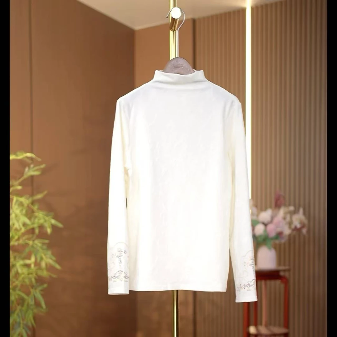 51蝴蝶-秋冬季新款打底休闲上衣0891