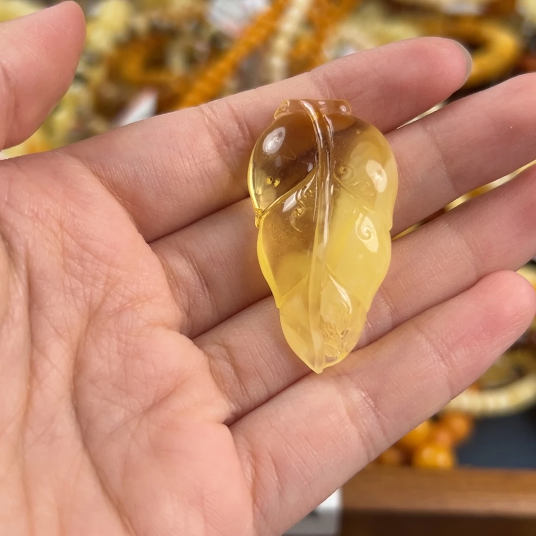 琥珀未镶嵌珠宝奇石