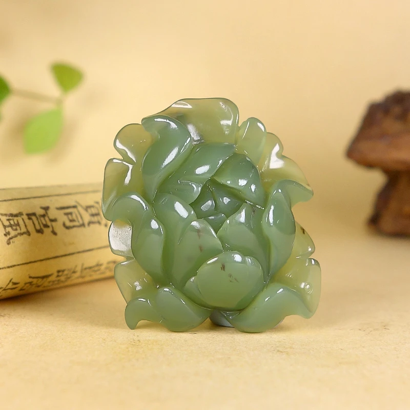 精品和田玉《花开富贵》挂件 83