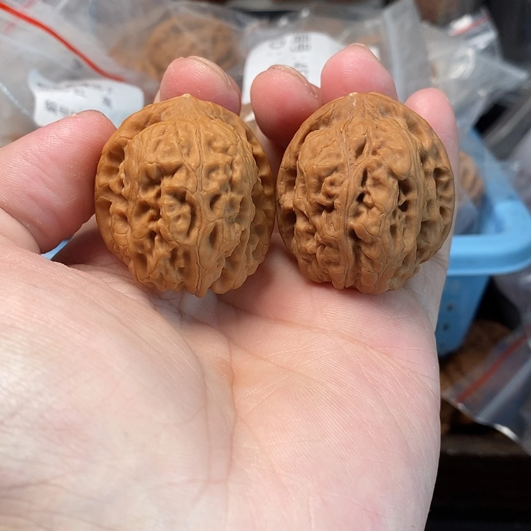 1文玩核桃方金蟾39-197