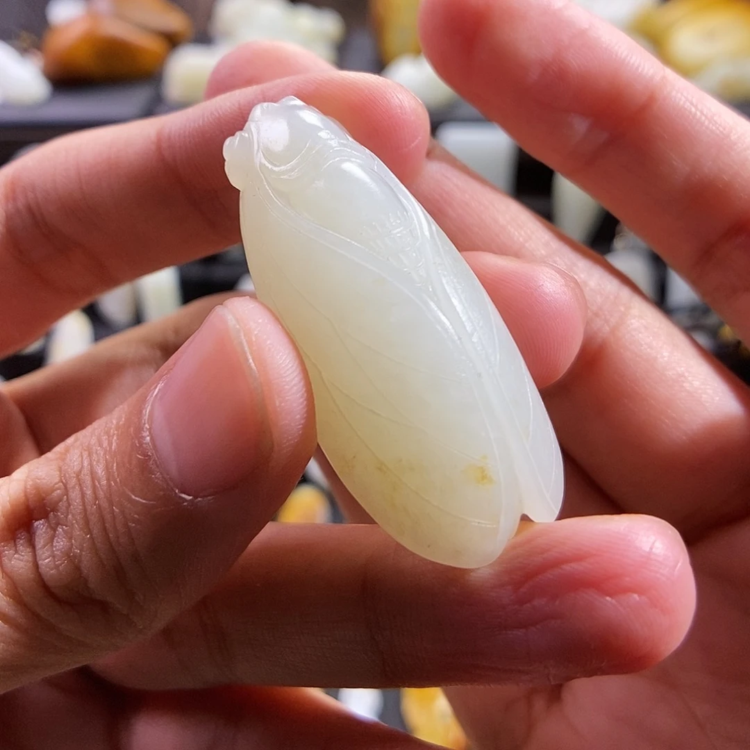 和田玉颈饰未镶嵌苏****）