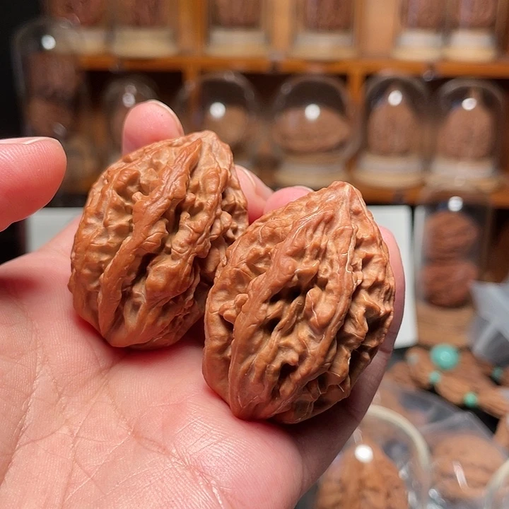 泰***来文玩核桃把件粗筋