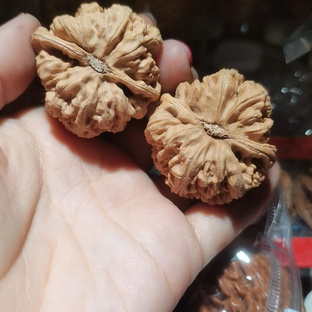 猴头核桃吊坠41粗筋