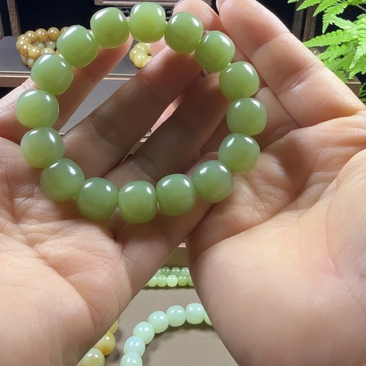 用***0和田玉(糖玉)未镶嵌手链