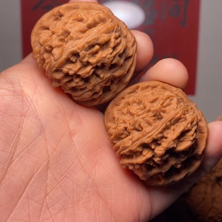 单***干文玩核桃吊坠南疆石