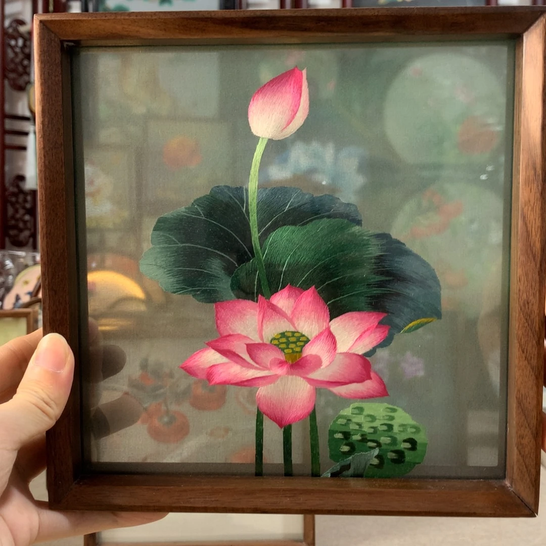 木精品苏绣实木摆件