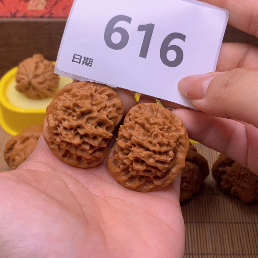 爱***仕文玩核桃把件616秦闷40