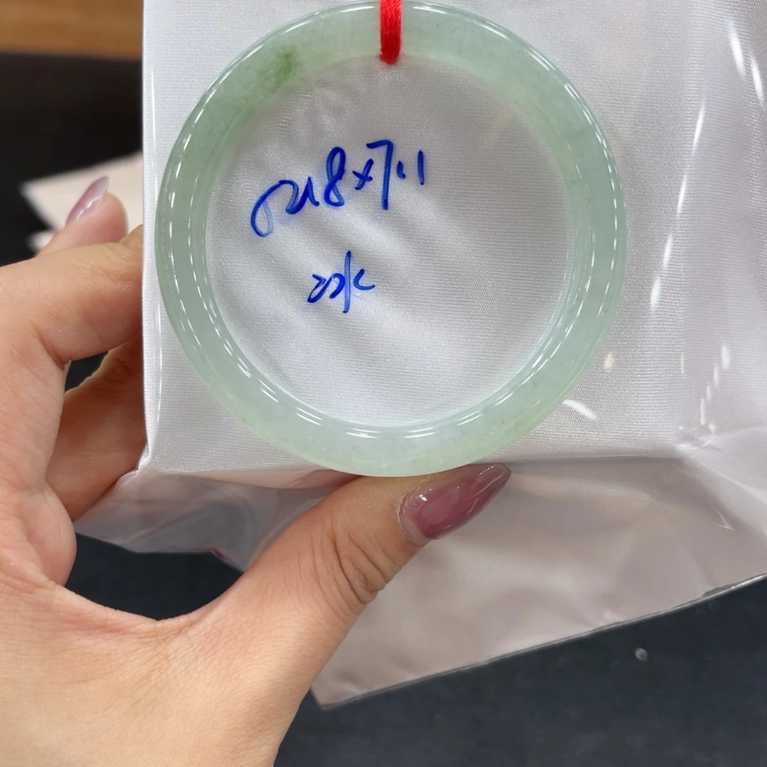 未镶嵌手镯翡翠翡翠