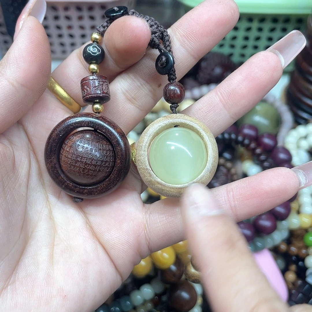 维腊木（绿檀）无事牌