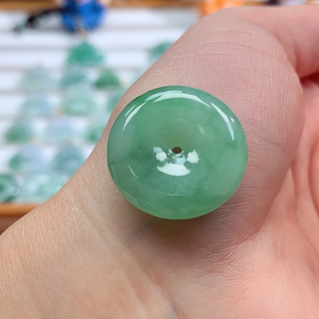 翡翠未镶嵌吊坠(不含链)23-5.9