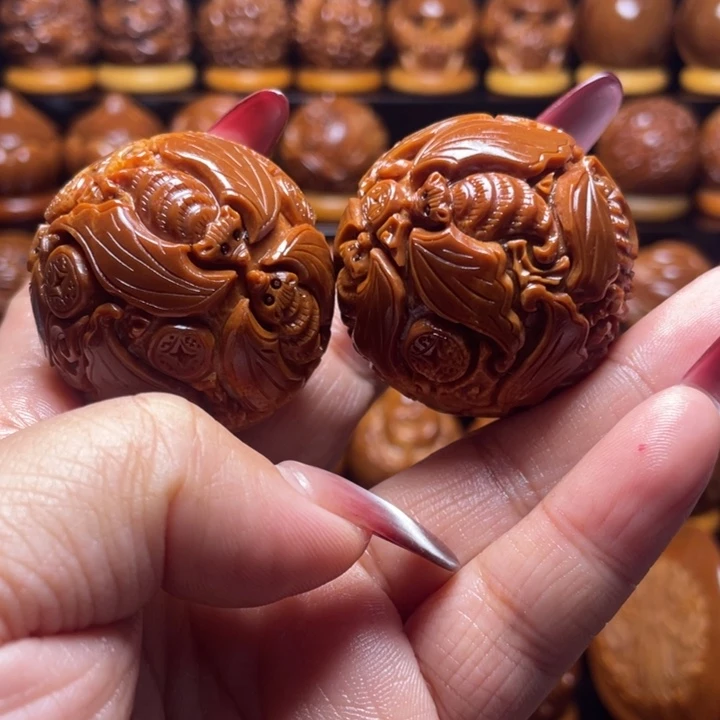 A***发橄榄核把件橄榄雕刻