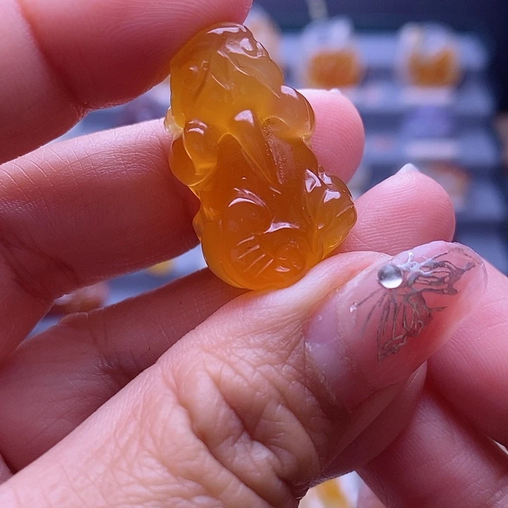 玛瑙/玉髓颈饰未镶嵌