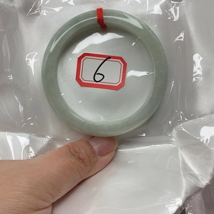 翡翠未镶嵌手镯翡翠