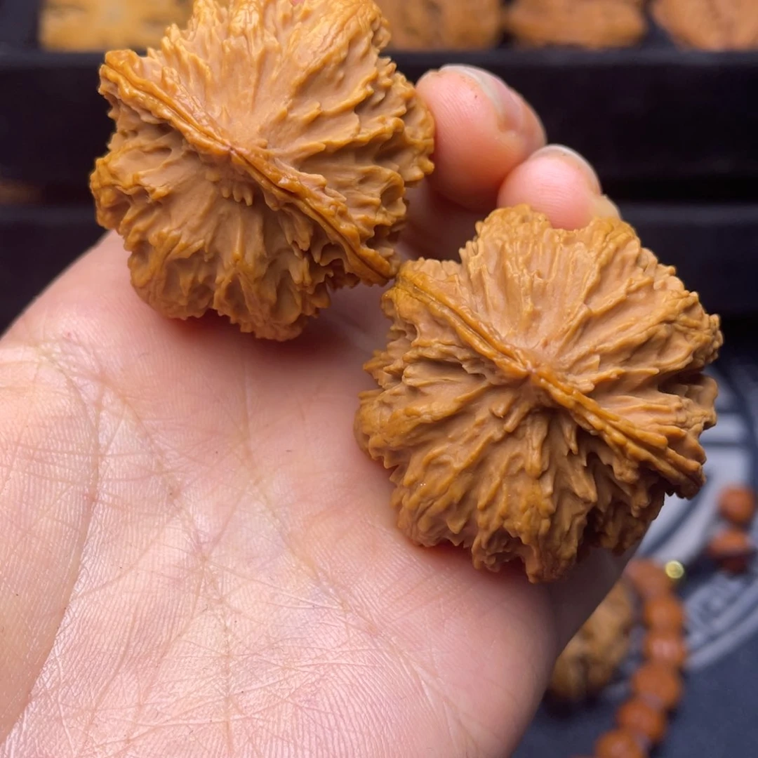 文玩核桃吊坠秦岭核桃80