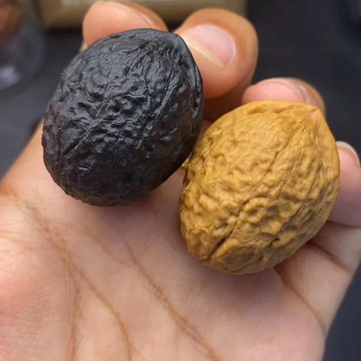 文玩核桃把件35尺蟒纹龙蛋