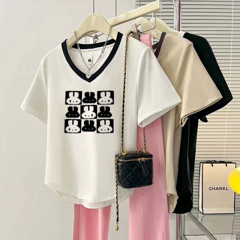 大码女装微胖mm夏季新款正肩显瘦V领短袖T恤女设计感小众宽松上衣