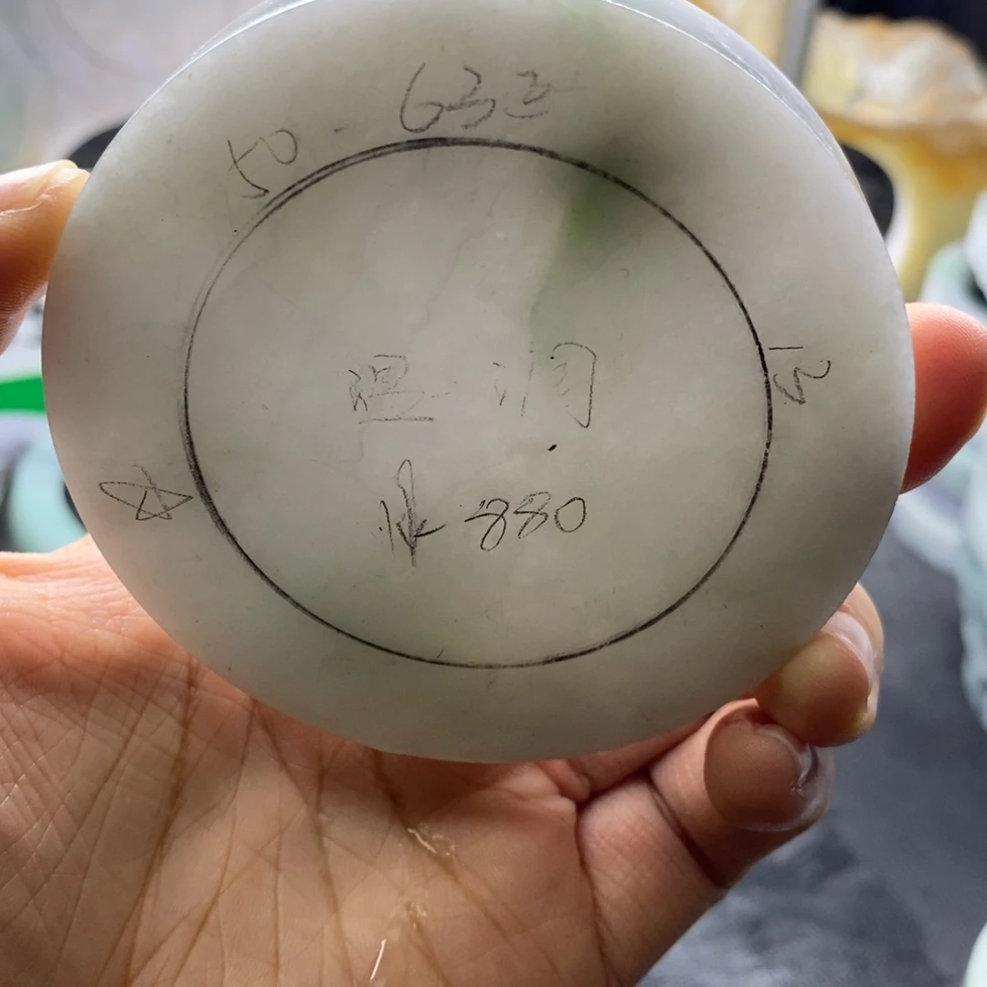 定制翡翠未镶嵌翡翠手镯