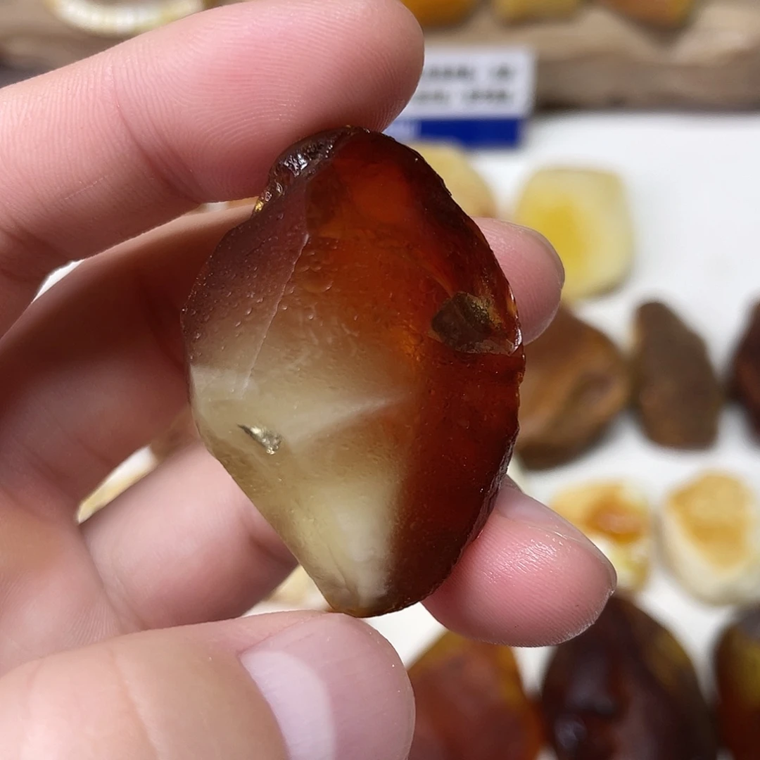 定制琥珀未镶嵌原矿蜜蜡