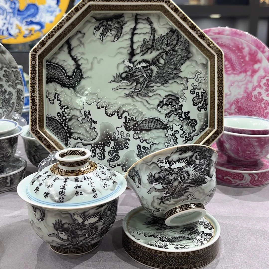 瓷片景德镇瓷器精品陈列