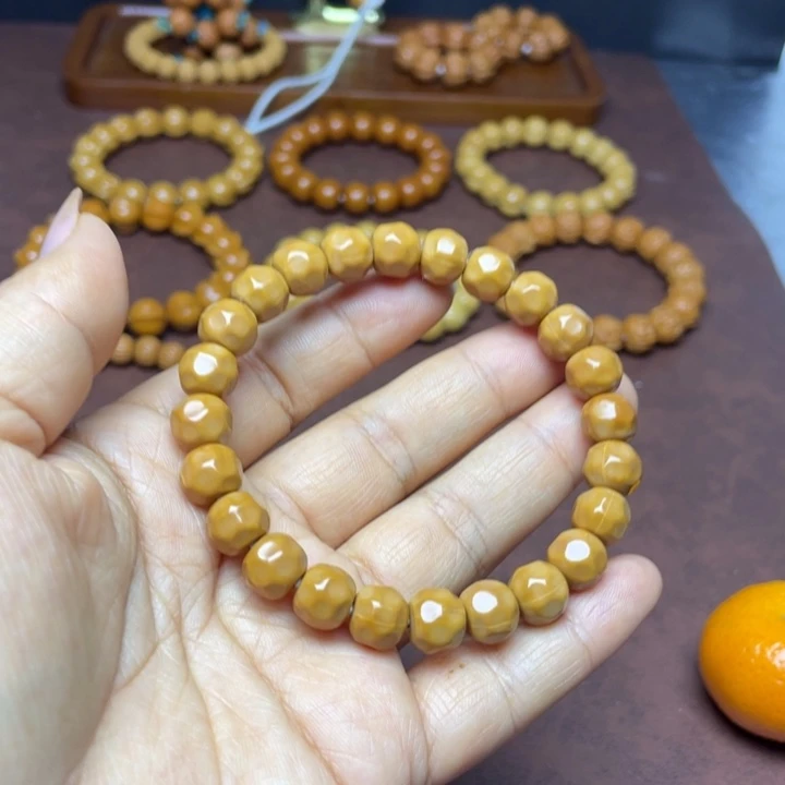 沉***沙吊坠猴头核桃猴头